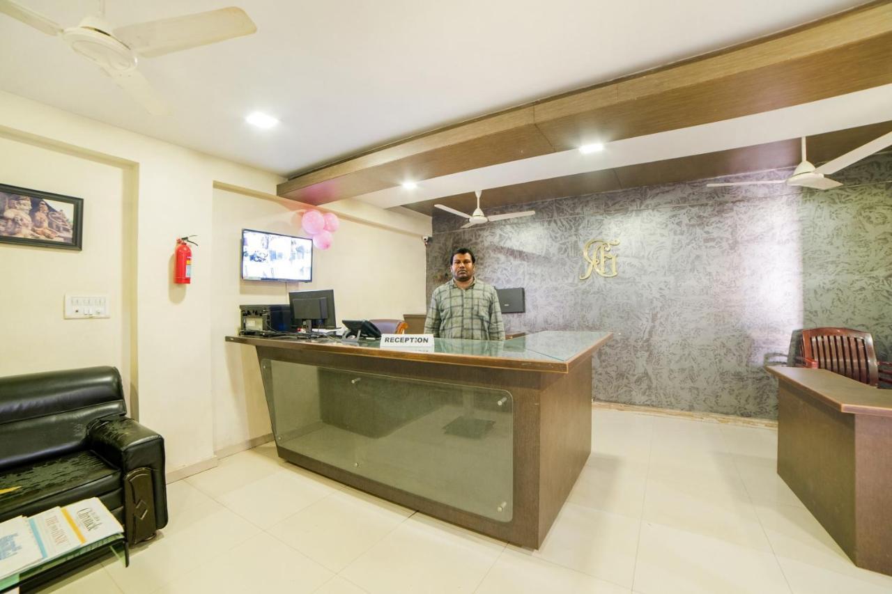 Super Capital O Raaga Grand Hotel Hyderabad Luaran gambar
