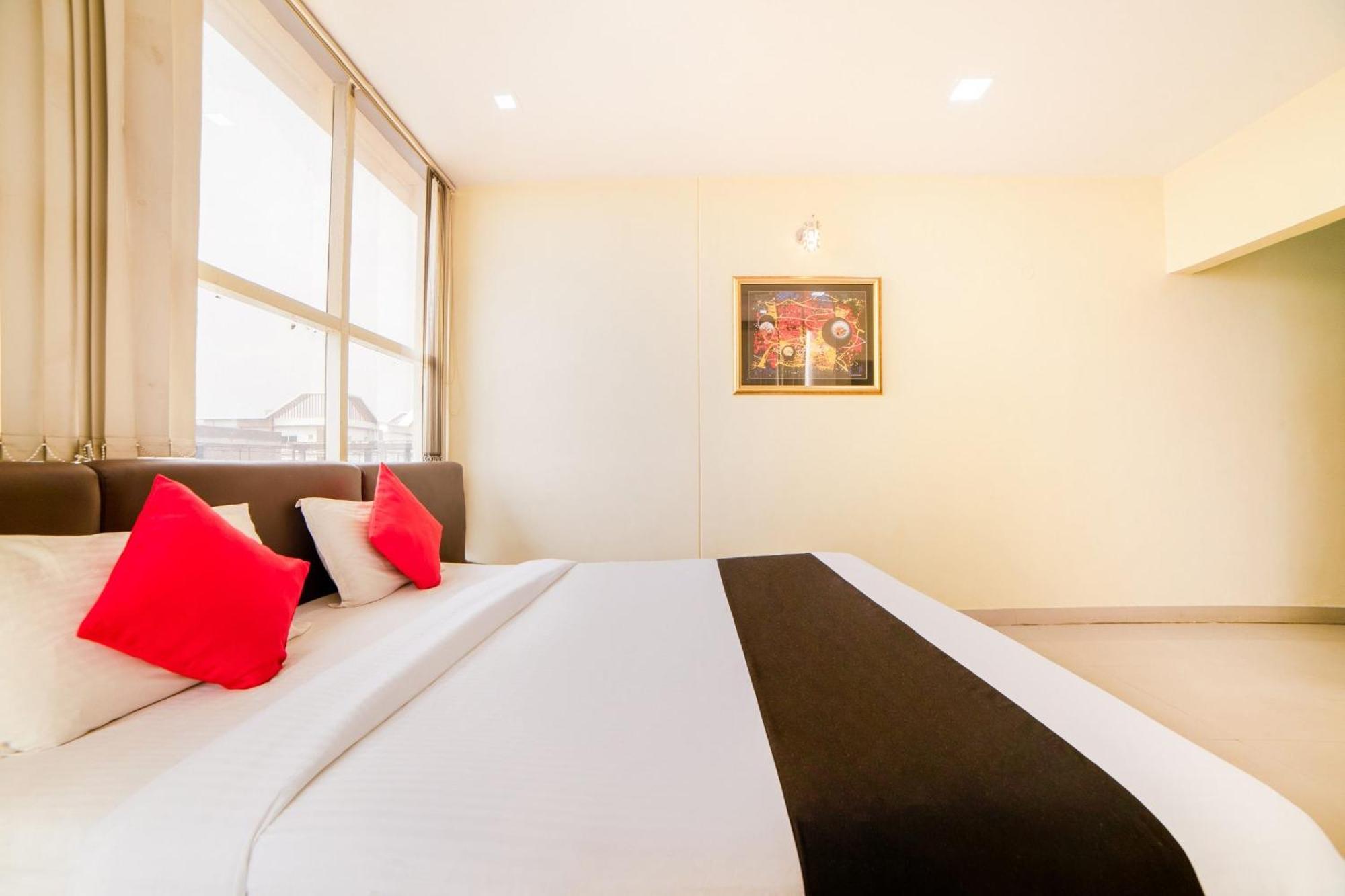 Super Capital O Raaga Grand Hotel Hyderabad Luaran gambar