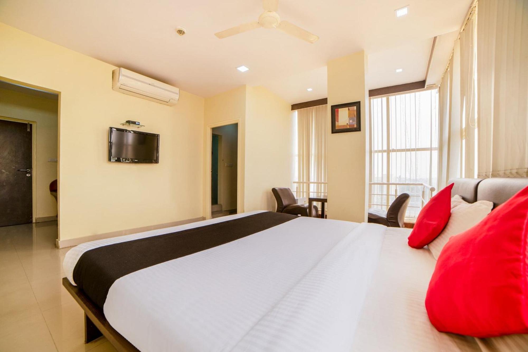 Super Capital O Raaga Grand Hotel Hyderabad Luaran gambar