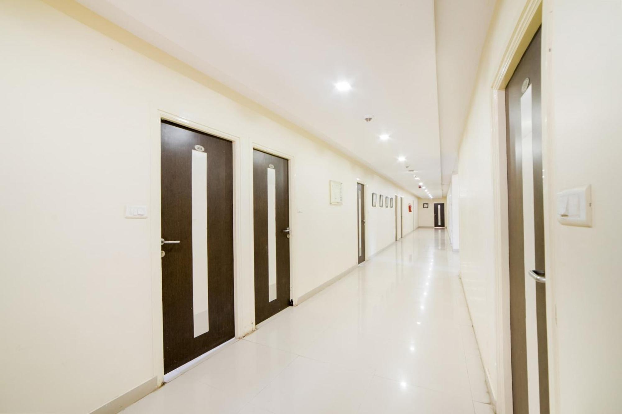 Super Capital O Raaga Grand Hotel Hyderabad Luaran gambar